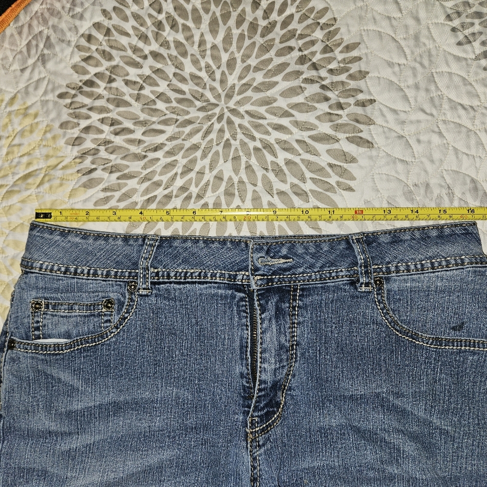 Blue jean shorts see pics for measurements size 10 - Picture 5 of 6